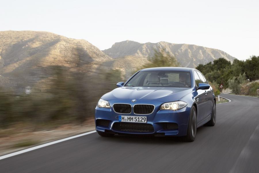  BMW M5 2011 года  (фото 179 из 344)